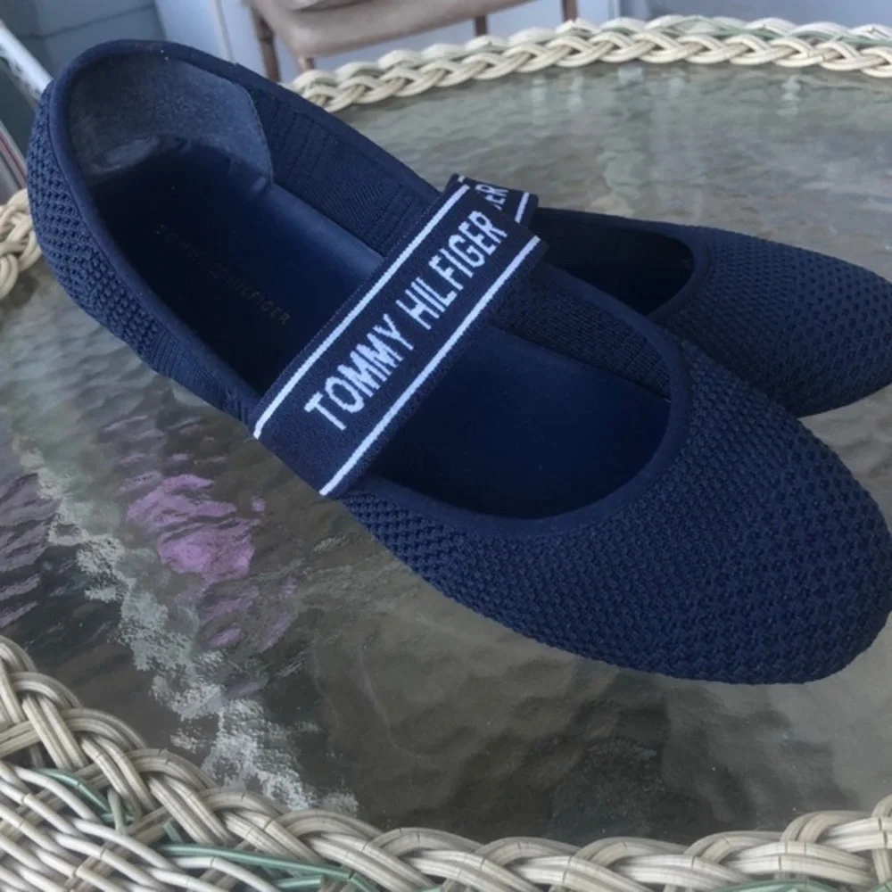Tommy Hilfiger flat shoes - Picture 3 of 8